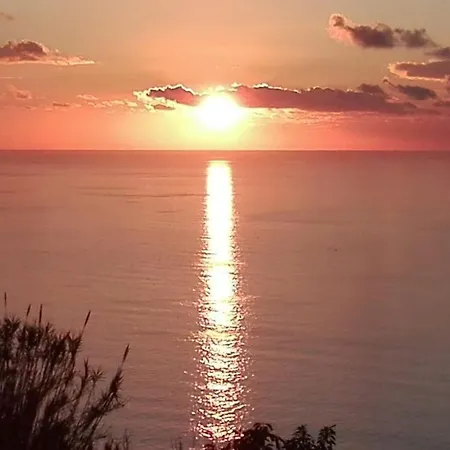 Beautiful View 1 - - Ilha Da Madeira *